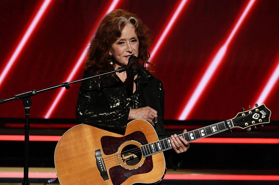 8 Great Moments From Bonnie Raitt’s Steamy Summer Solstice Return to New York City at a New Peak in Her Six-Decade Career