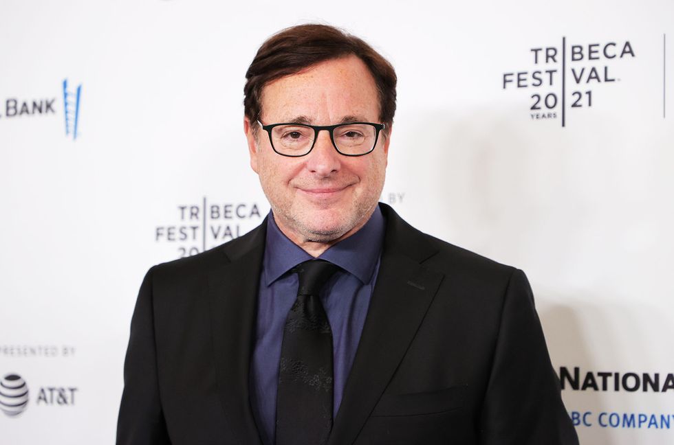 2 Florida Deputies Disciplined for Leaking Bob Saget Death News