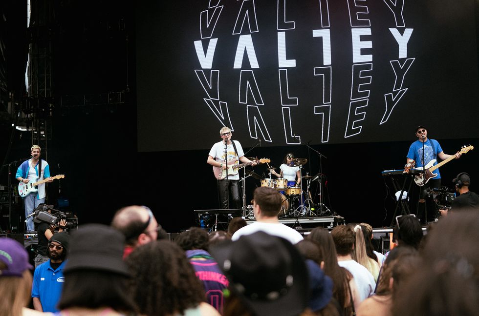 Toronto’s Valley on Taking Inspiration From Clairo, John Mayer & Their Fans