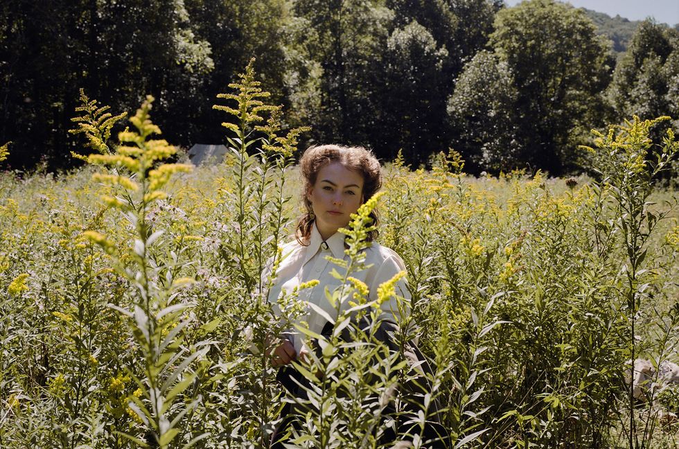 Angel Olsen Covers Bob Dylan For Elisabeth Moss’ ‘Shining Girls’ & Will Donate Proceeds to Everytown For Gun Safety
