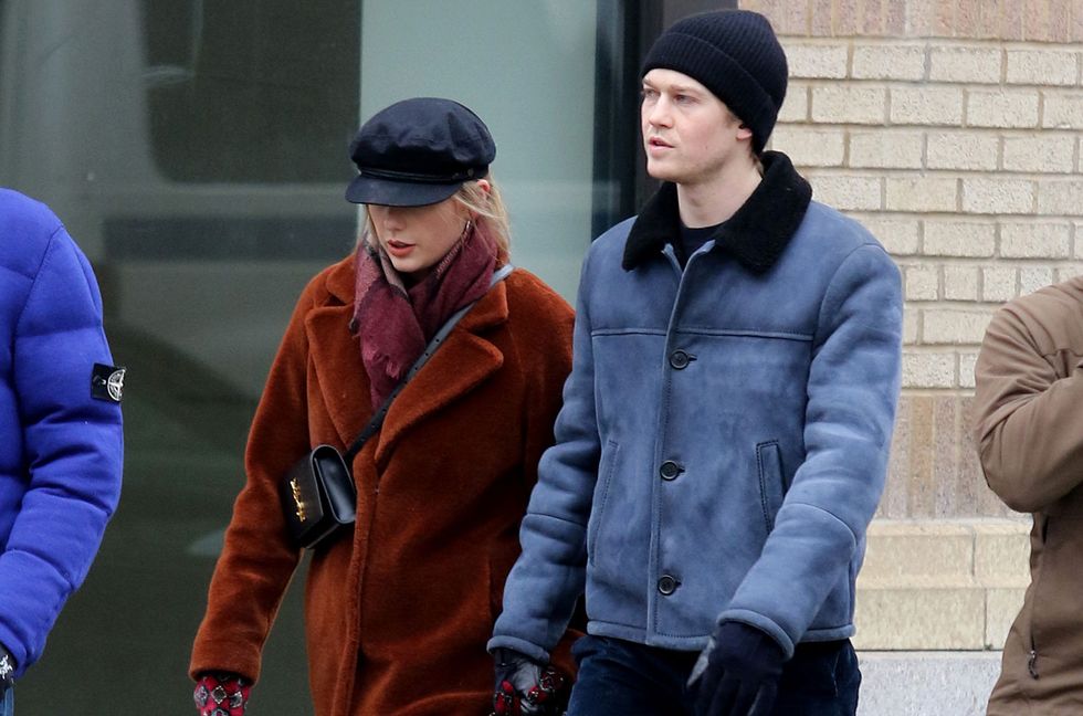 Joe Alwyn Reveals How Taylor Swift Feels About His Racy Scenes in ‘Conversations With Friends’