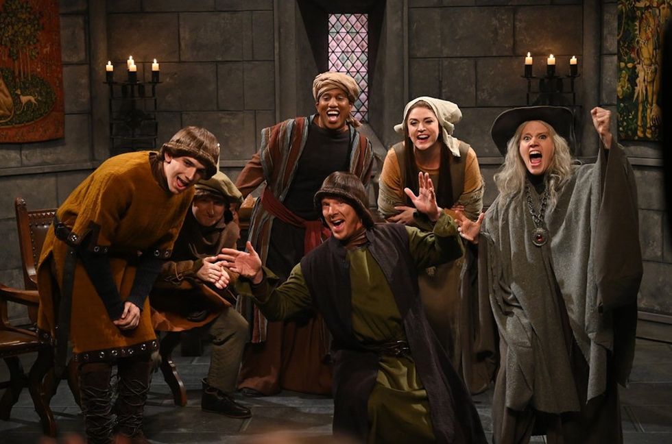 ‘SNL’ Cold Open Tackles Roe v. Wade, Amber Heard and Johnny Depp Trial: Watch