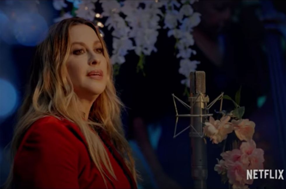 ‘You Oughta Know’ That Alanis Morissette Just Re-Recorded Her Breakthrough Hit for ‘Bridgerton’: Watch