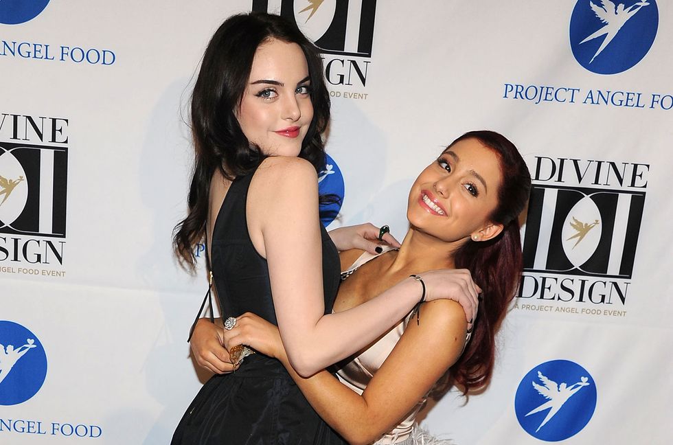 Ariana Grande & Liz Gillies Reunite for Some Hilarious ‘Rent’ Karaoke: Watch