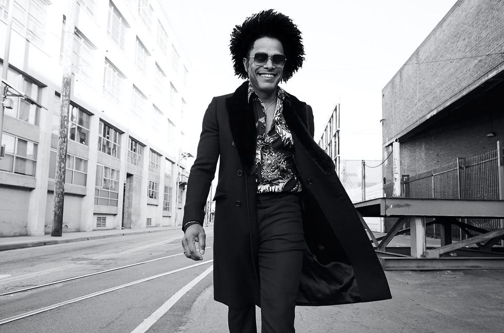 ‘Still Making History’: Maxwell’s ‘Black Love’ Playlist Featuring Sade, SiR, Bobby McFerrin & More