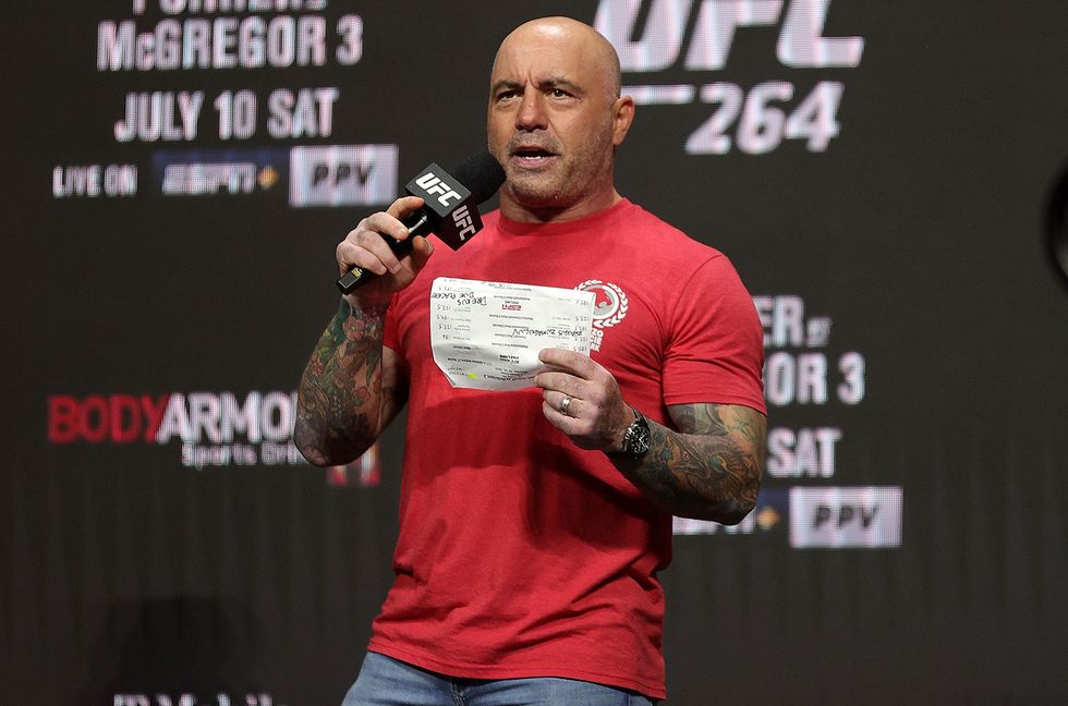 Joe Rogan Addresses Controversies In Return to Stand-Up Stage