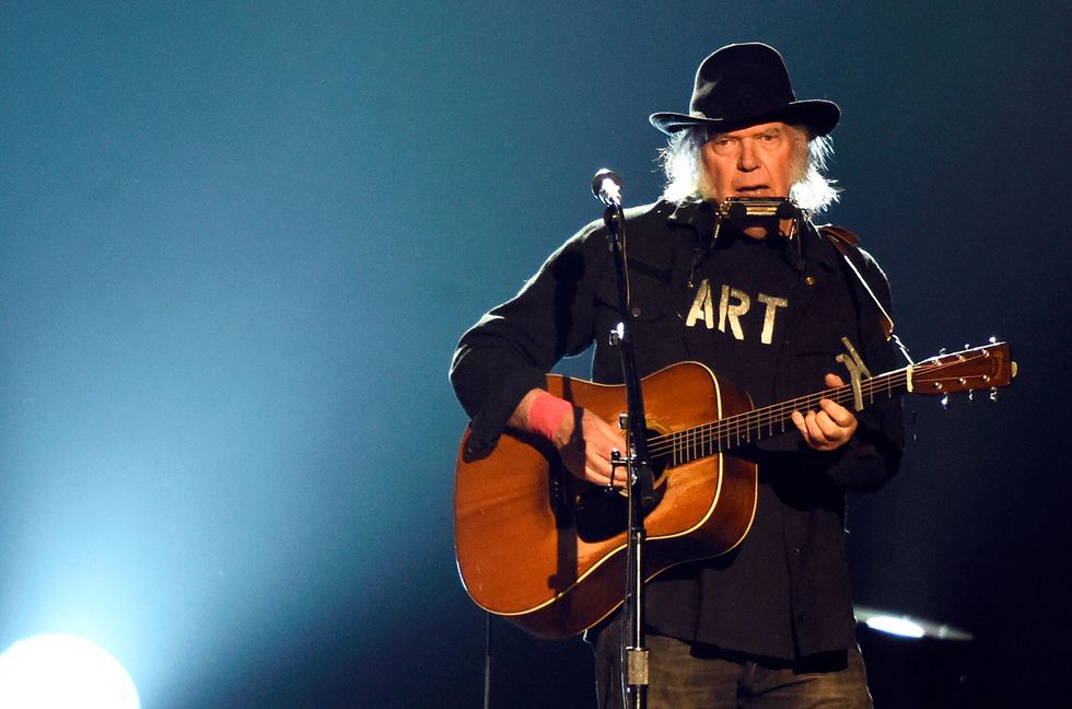Spotify Agrees to Remove Neil Young’s Music After He Slams Joe Rogan for COVID Misinformation