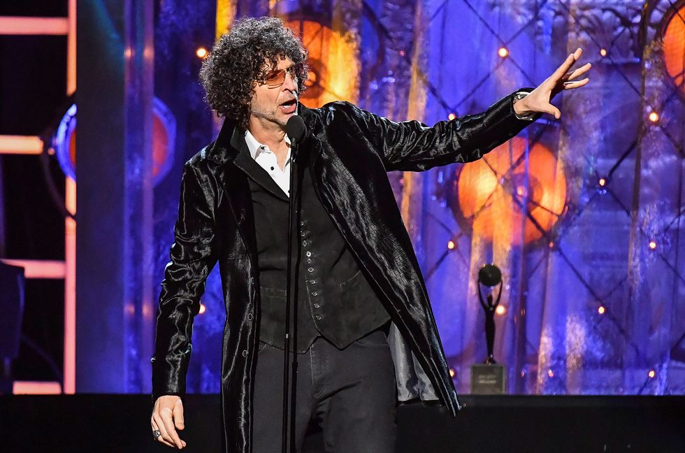 Howard Stern Says Meat Loaf’s Family Should ‘Come Forward’ About COVID-19 Vaccines