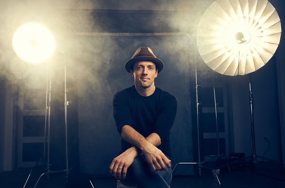 Jason Mraz Is Celebrating Valentine’s Day Early With ‘Lalalalovesongs’ Compilation Album