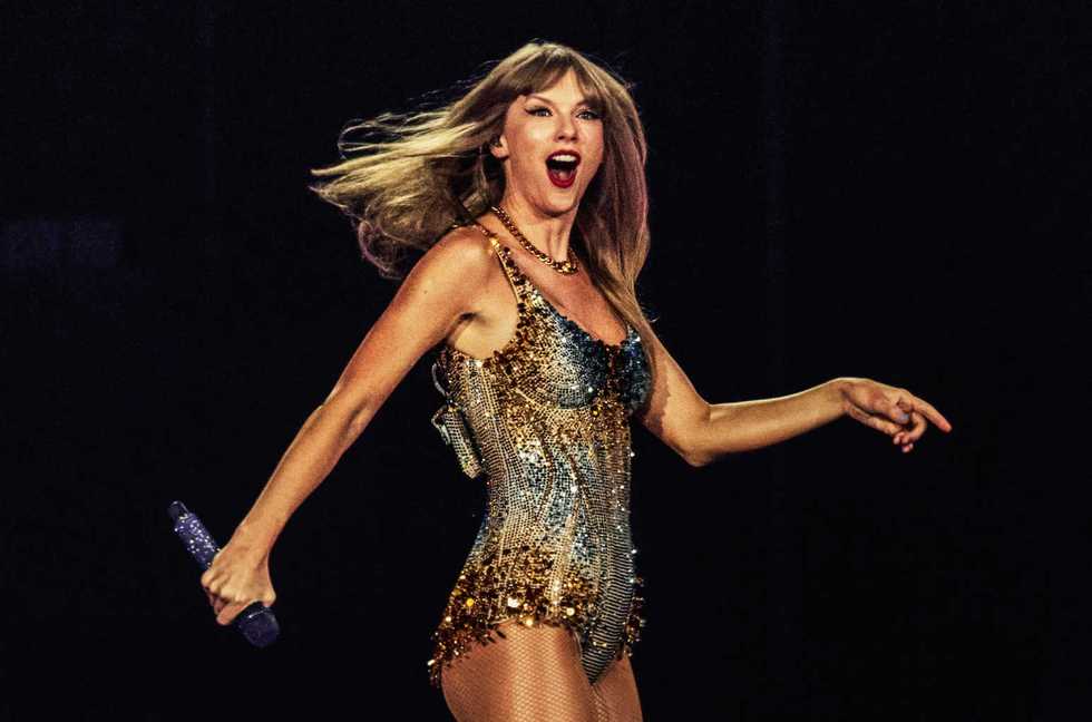 Taylor Swift Unveils Limited Edition Aquamarine Green ‘1989 (Taylor’s Version)’ Vinyl