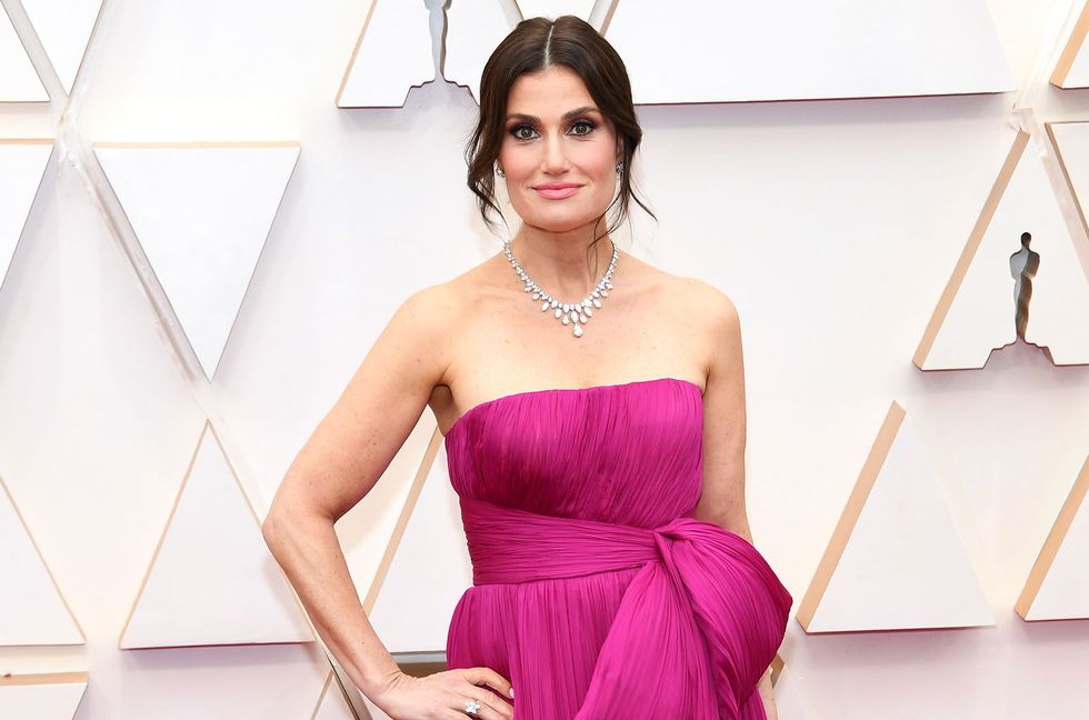 Idina Menzel Thinks She Should Have Played Lea Michele’s ‘Older Sister’ on ‘Glee’