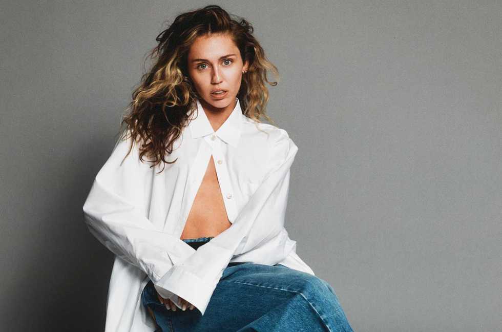 Here Are the Lyrics to Miley Cyrus’ ‘Used to Be Young’