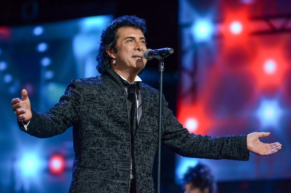 Andy Kim Christmas Charity Show Back For Gifts of Light