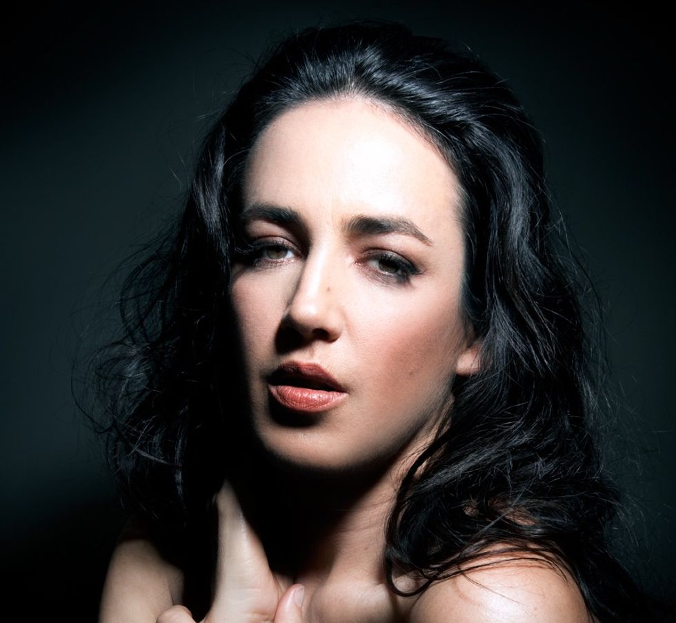Essentials… with Kinnie Starr