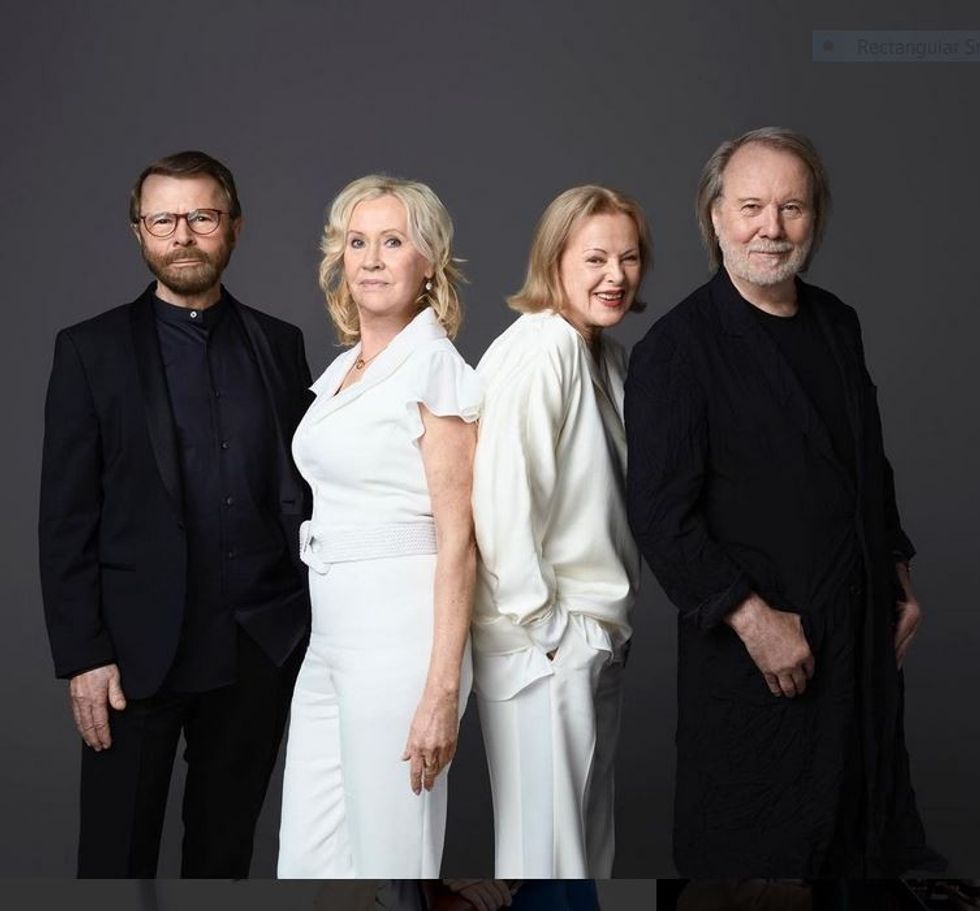 Abba Debuts At 2, But Teddy's Still No. 1