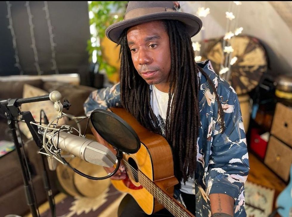 Julian Taylor Reconnects With Warner Music Canada