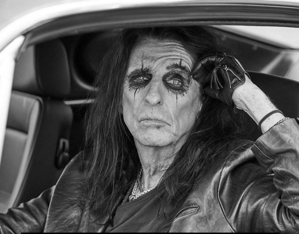 Alice Cooper Returns To the Album's Chart