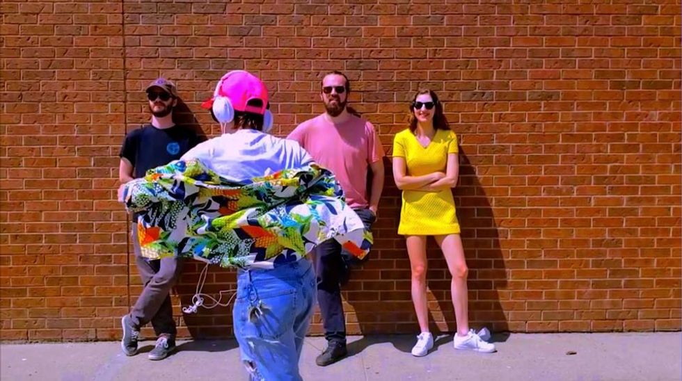 Prism Prize Video: Deux Trois - Health