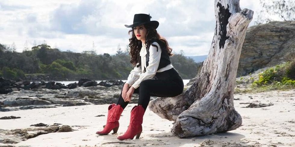 Lindi Ortega: Lovers In Love feat. Corb Lund