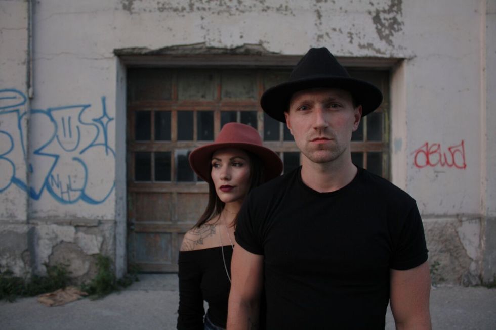 JJ and the Pillars feat. Alyssa Morrissey: Howl