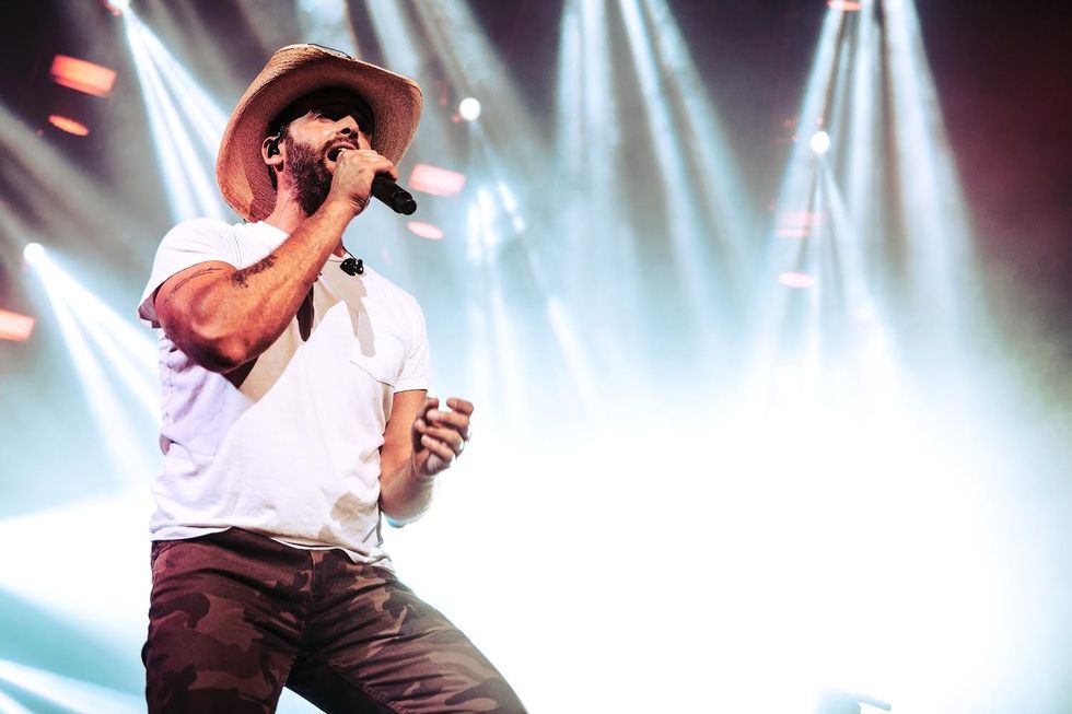 Dean Brody Returns To His Roots With 'Dirt Road Stories' Tour