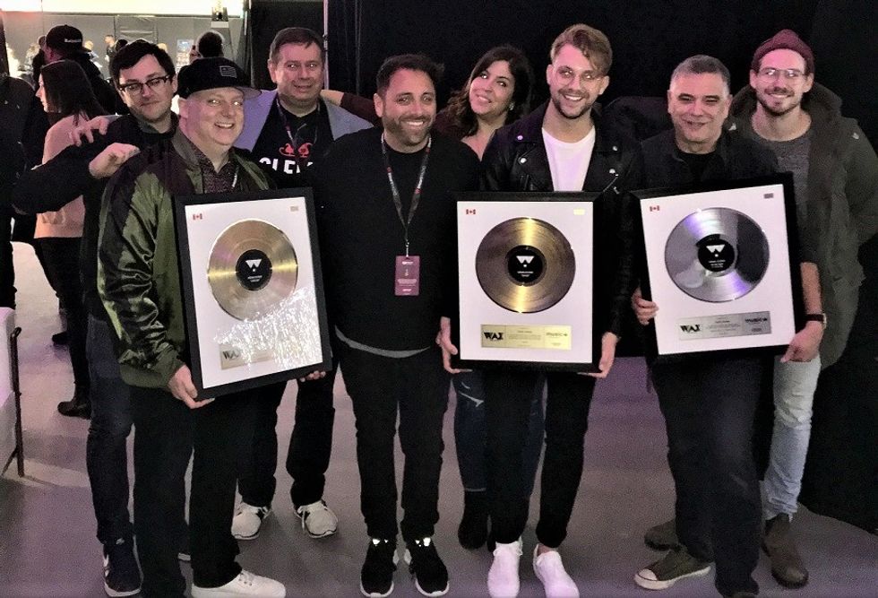 Virginia To Vegas Gets Framed At iHeart Ball