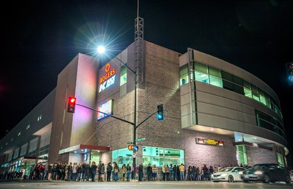 Onex Acquires SMG Venue Management