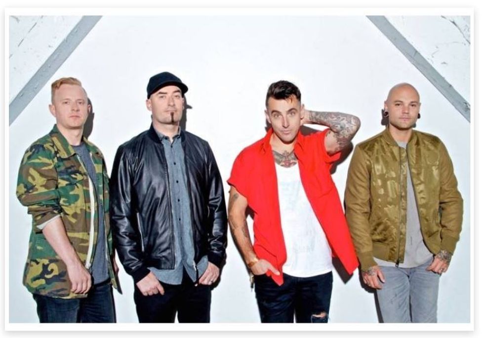 Hedley: From Pop Poster Boys  To Outcasts In A Week