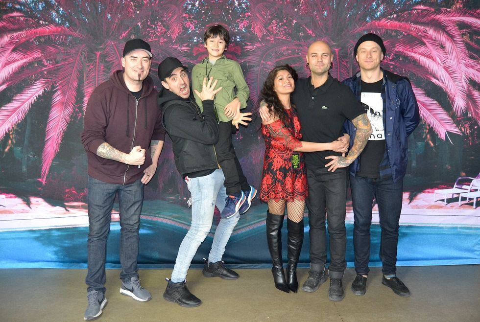 Fans Stand Tall Behind Hedley: Weekend Concerts SRO