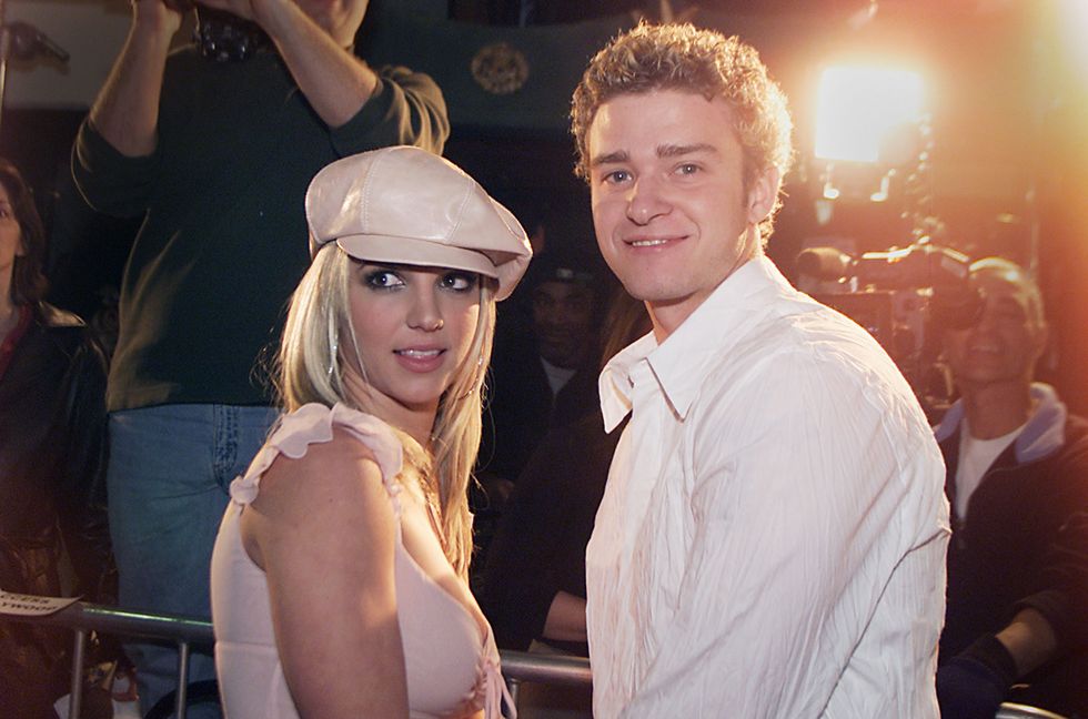 Britney Spears’ ‘Selfish’ Tops Justin Timberlake’s ‘Selfish’ in Sales During Latter’s First Full Week, Thanks to Fan Movement