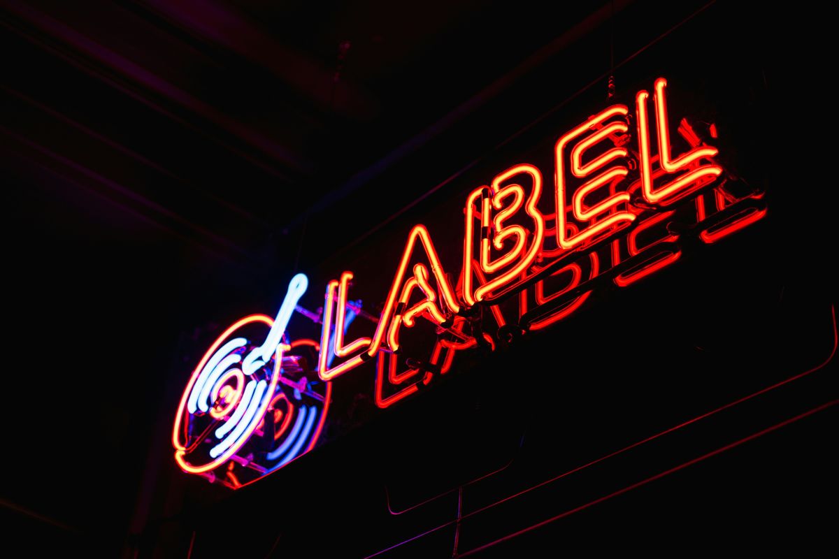 Music Biz Headlines: Why Record Labels are Suing AI Music Companies