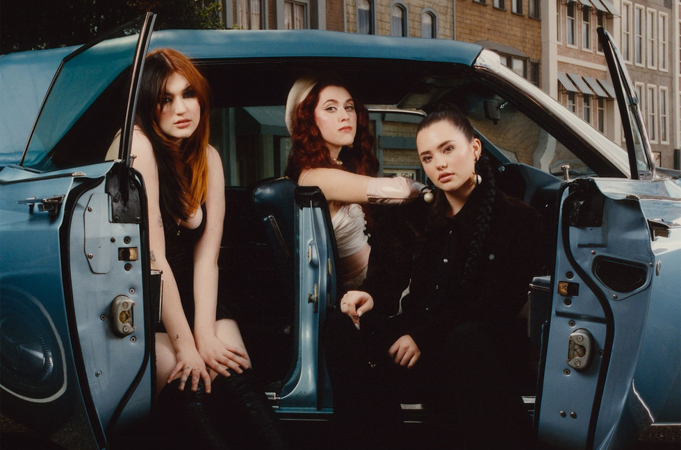 How Lauren Spencer Smith, GAYLE & Em Beihold Joined Forces for ‘Fantasy’ Pop-Rock Girl Group