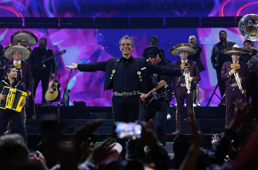 Alejandro Fernández Showcases Mexican Pride With Back-to-Back Hits: Highlights From His Viña del Mar Set