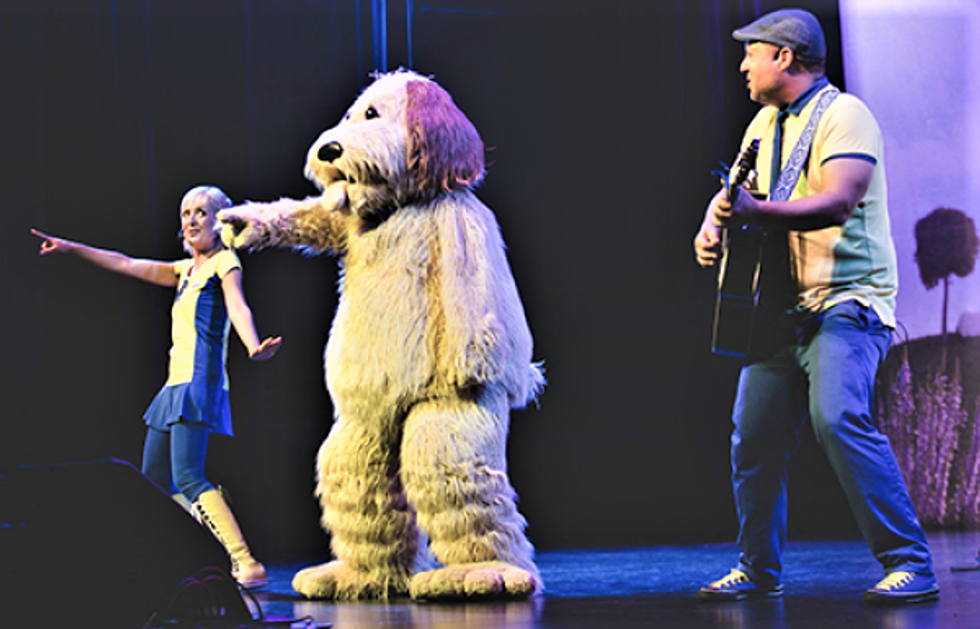 Splash'N Boots Talks Plus 1 Tour, Hug Pillow And Alan Doyle