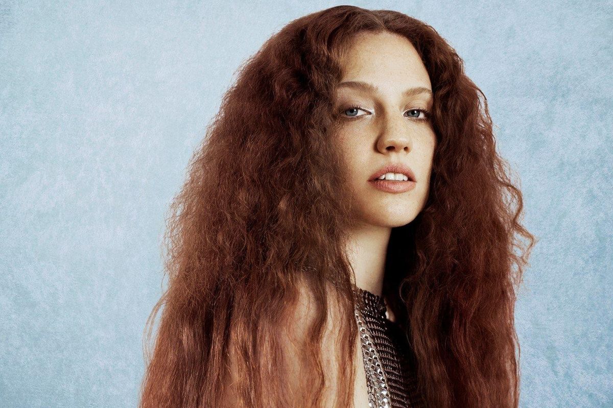 Jess Glynne