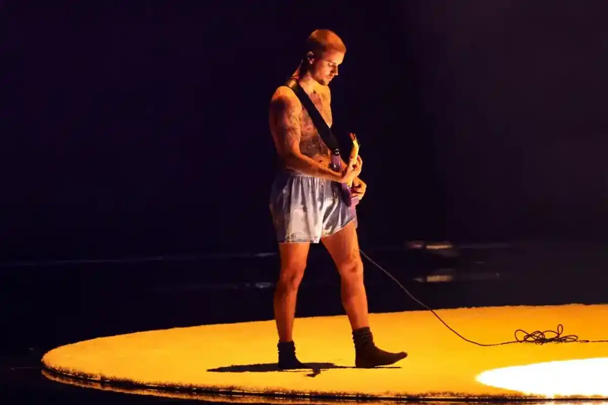 Justin Bieber performs onstage at the 68th GRAMMY Awards held at the Crypto.com Arena on February 01, 2026 in Los Angeles, California.