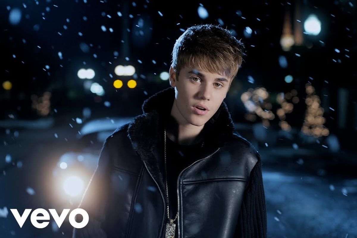 Justin Bieber's 'Misteltoe' music video