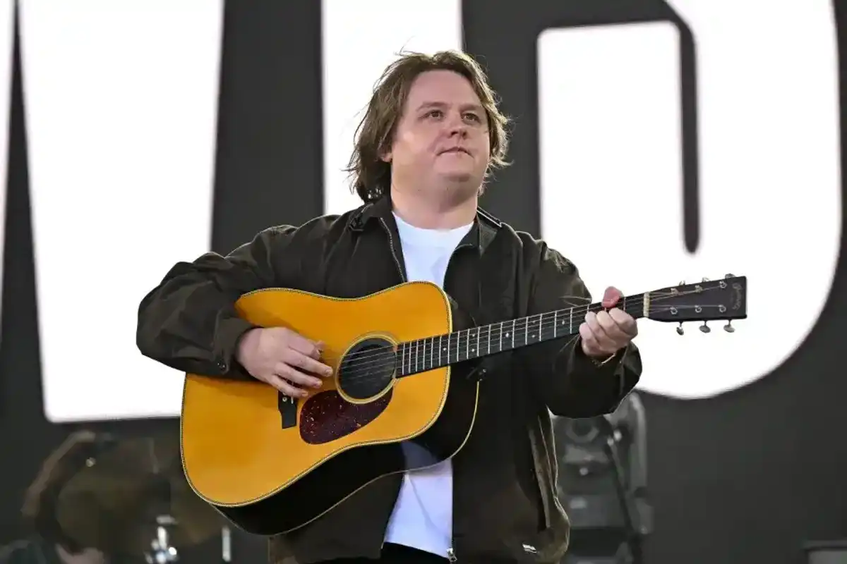 Lewis Capaldi performs on the Pyramid stage during day three of Glastonbury festival 2025 at Worthy Farm, Pilton on June 27, 2025 in Glastonbury, England.