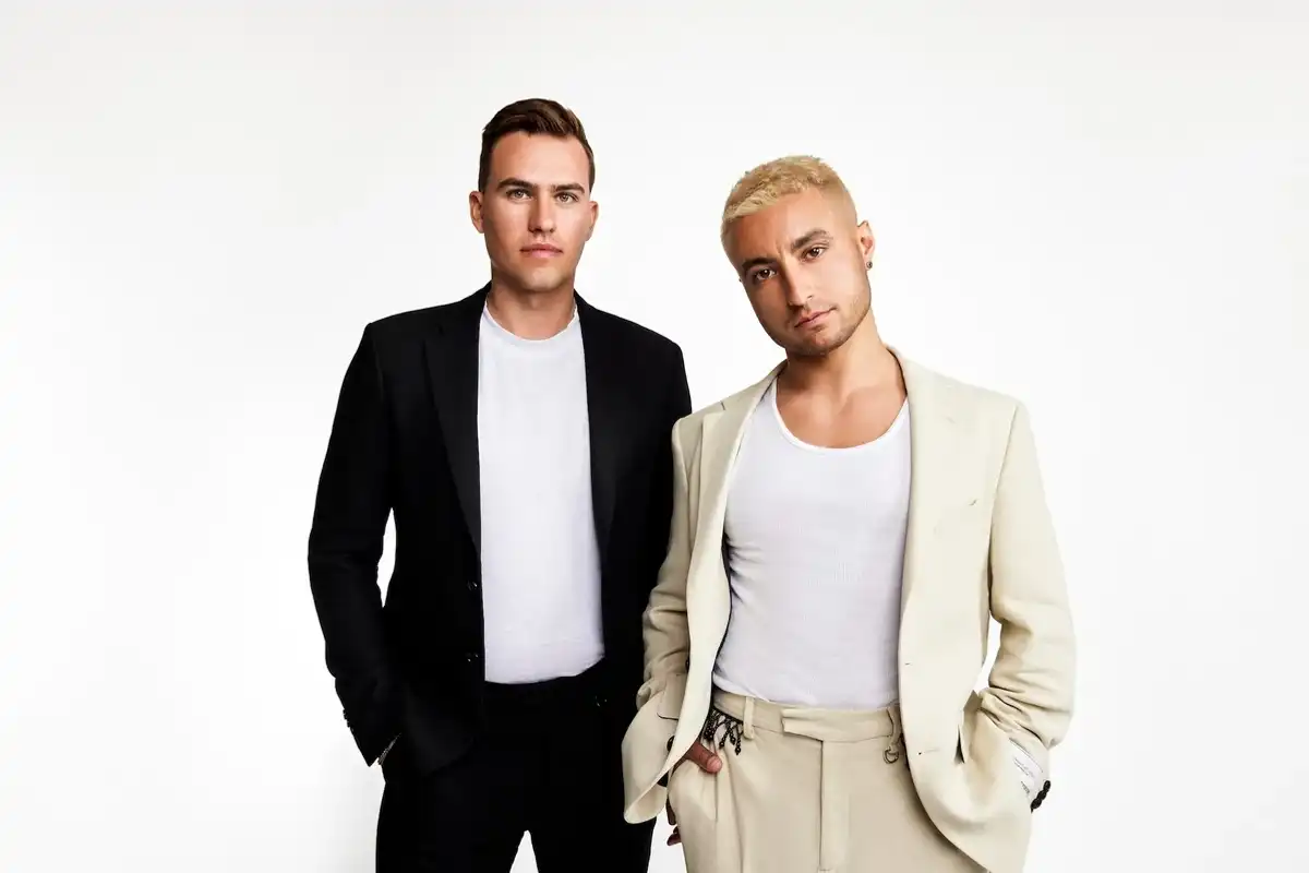 Loud Luxury