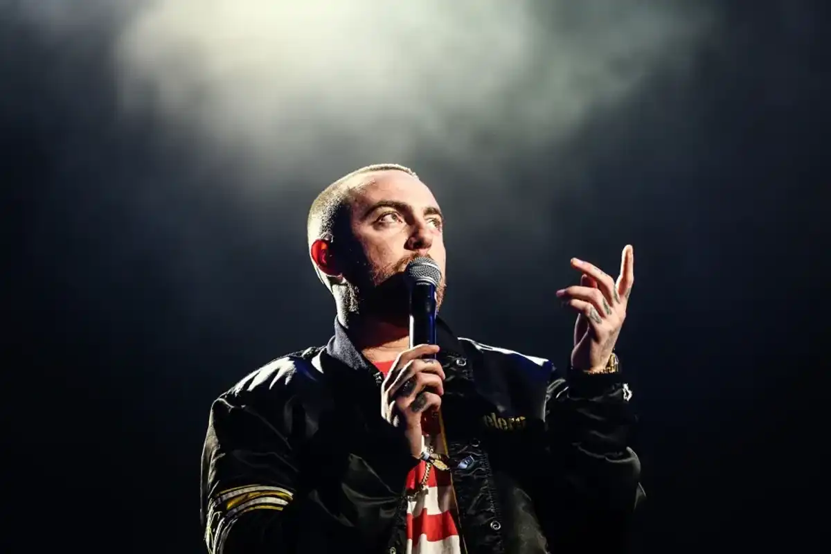 Mac Miller performs on the Camp Stage during day 1 of Camp Flog Gnaw Carnival 2017 at Exposition Park on Oct. 28, 2017 in Los Angeles.