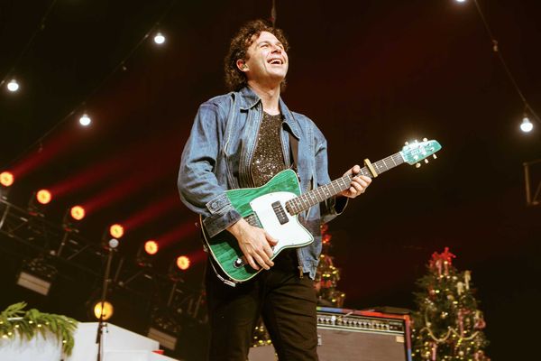 Max Kerman playing with Arkells in Niagara Falls, Ontario, on Dec. 18, 2025.