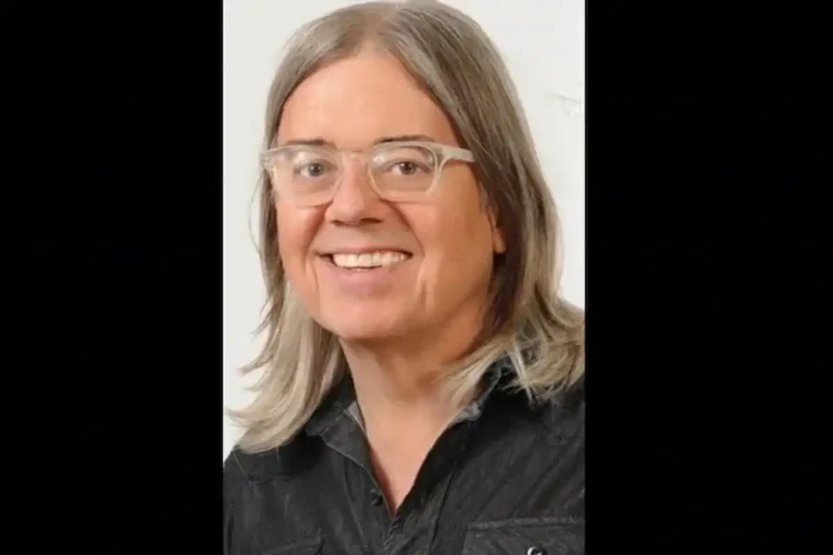 Michael Hollett