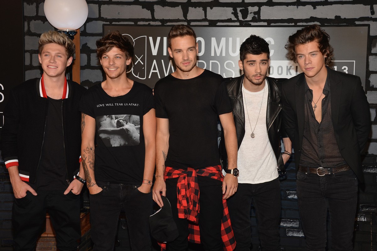 One Direction Songs and Albums Re-Enter the Canadian Charts Following ...