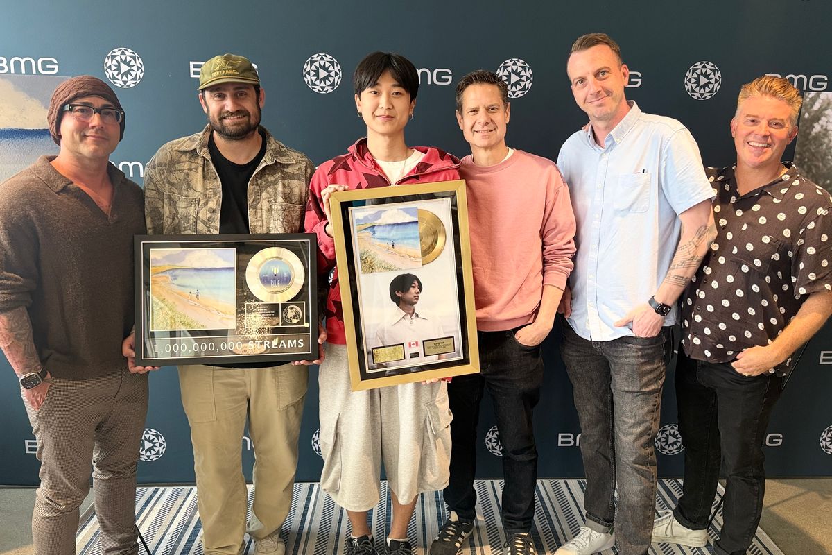 Photo L to R: Edwin Camacho (BMG), Josh Snider (yung kai manager), yung kai, Dan Gill (BMG), Bryan Columbus (BMG Canada), Shane Cosme (BMG)