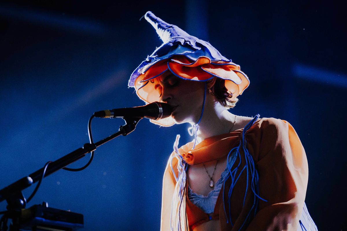 Pomme playing at Les Francos de Montréal 2024
