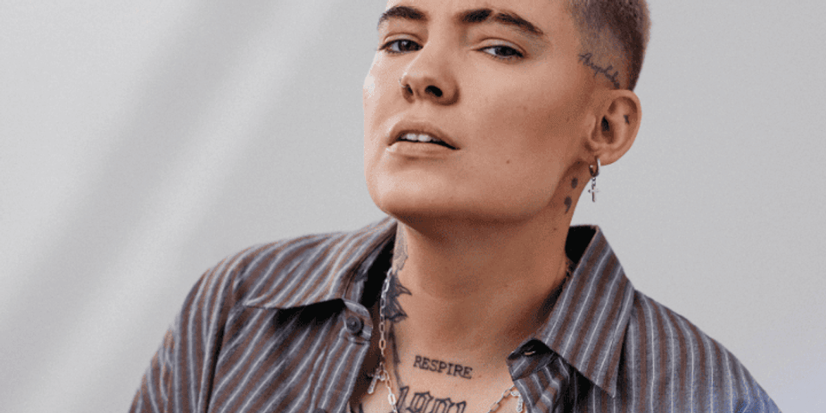 Quebec Pop Singer Roxane Bruneau Debuts on the Billboard Canada Airplay