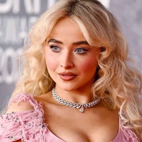 Sabrina Carpenter Reveals ‘Man’s Best Friend’ Tracklist via Golden Retriever