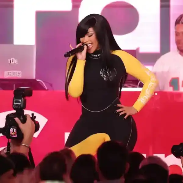 Cardi B Takes a Tumble Off Chair Mid-Performance at Little Miss Drama Show in Las Vegas