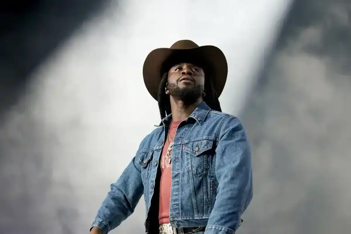 Shaboozey performs onstage during Audacy's 12th Annual We Can Survive at Prudential Center on September 26, 2025 in Newark, New Jersey.