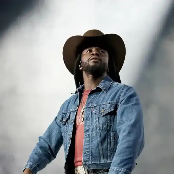 Shaboozey performs onstage during Audacy's 12th Annual We Can Survive at Prudential Center on September 26, 2025 in Newark, New Jersey.